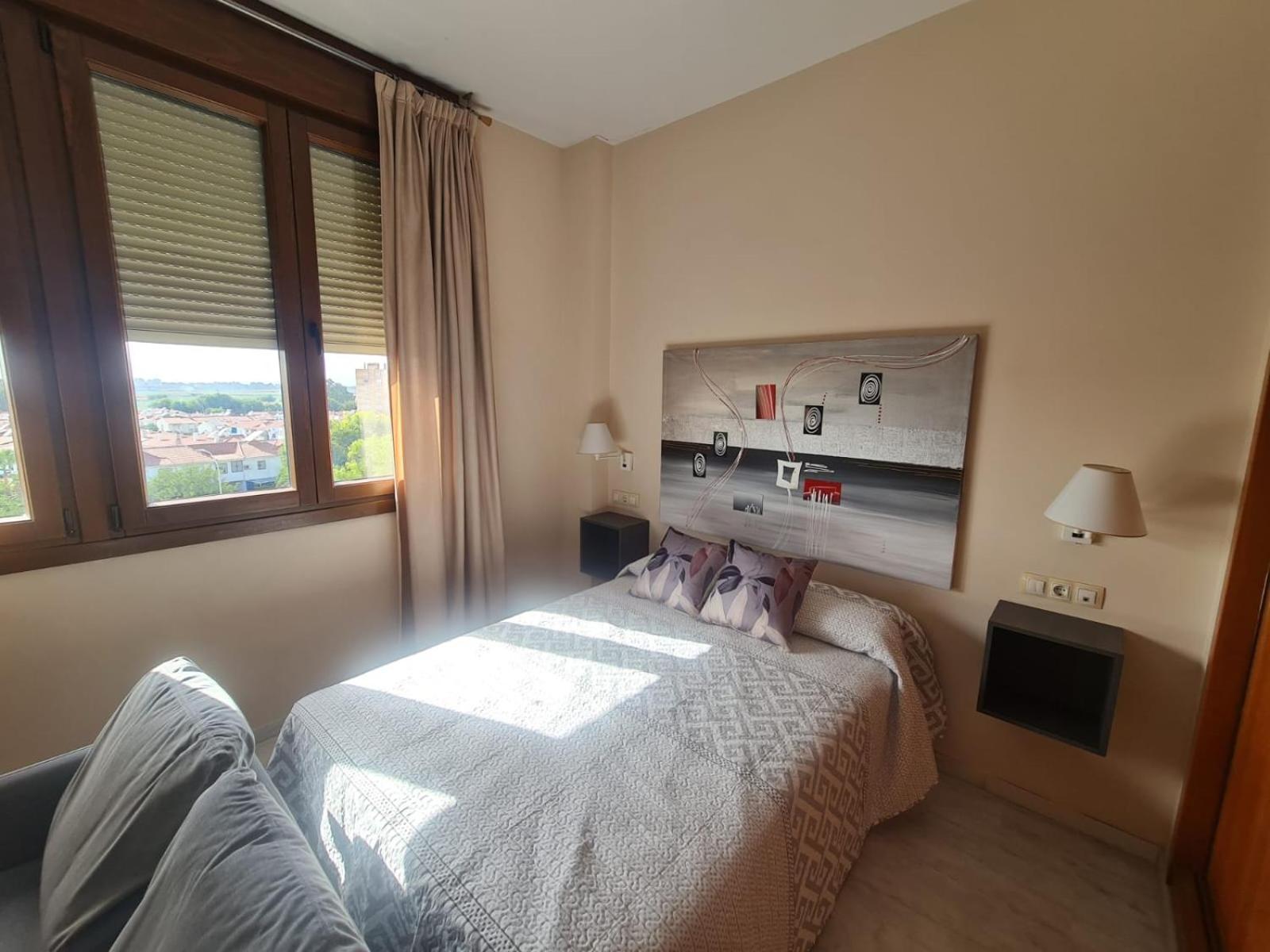 Lux Abril Apartment Seville Luaran gambar