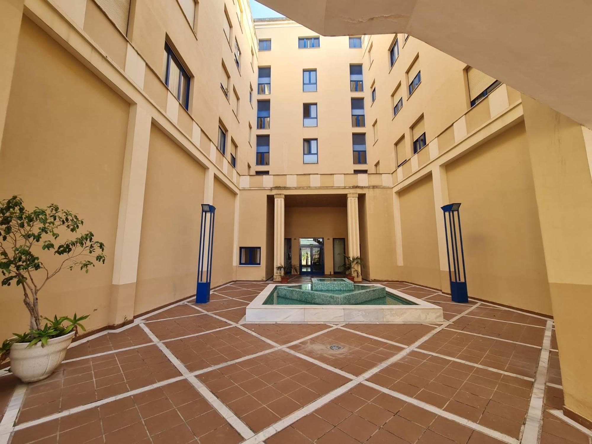 Lux Abril Apartment Seville Luaran gambar